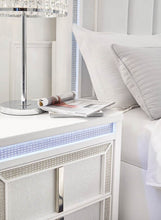 Load image into Gallery viewer, Ashley B822 - Bedroom Set Queen, King
