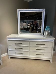 781 White - 5PC Bedroom Set Queen