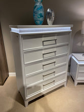 Load image into Gallery viewer, 781 White - 5PC Bedroom Set Queen