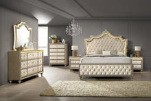 Load image into Gallery viewer, Kingdom 4PC OR 5PC Set - Queen, King