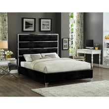 Load image into Gallery viewer, Zuma Velvet Bed
