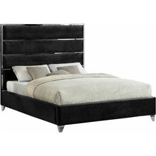 Load image into Gallery viewer, Zuma Velvet Bed