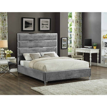 Load image into Gallery viewer, Zuma Velvet Bed