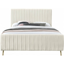Load image into Gallery viewer, Zara Velvet Bed