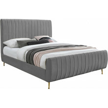 Load image into Gallery viewer, Zara Velvet Bed