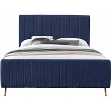 Load image into Gallery viewer, Zara Velvet Bed